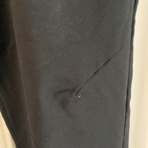 Aplhalete Jogging Pants - Picture 5 of 9